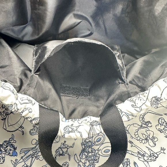 Walt Disney Castle Drawstring Backpack - Picture 8 of 8